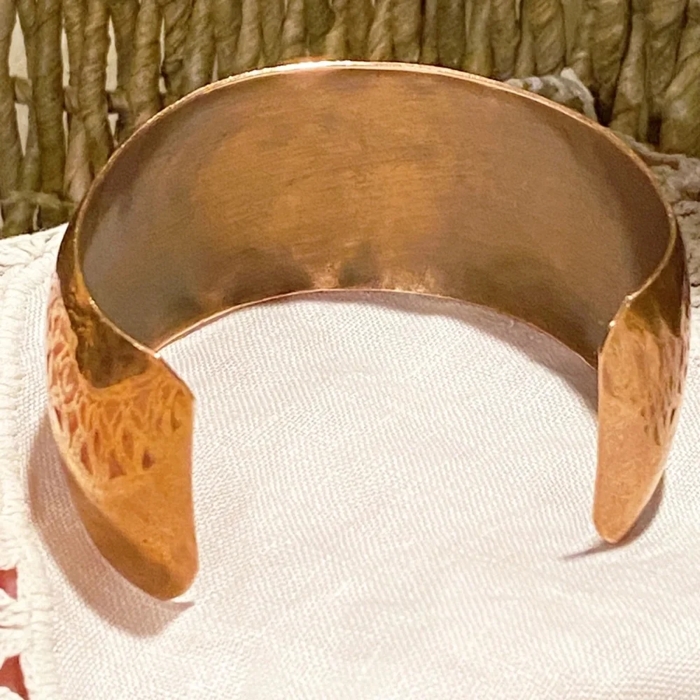 Vintage Copper & Brass Abalone Shell Inlay Native Bear Cuff Bracelet - Picture 7 of 13